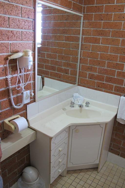 Greenslopes Motor Inn Brisbane Room photo